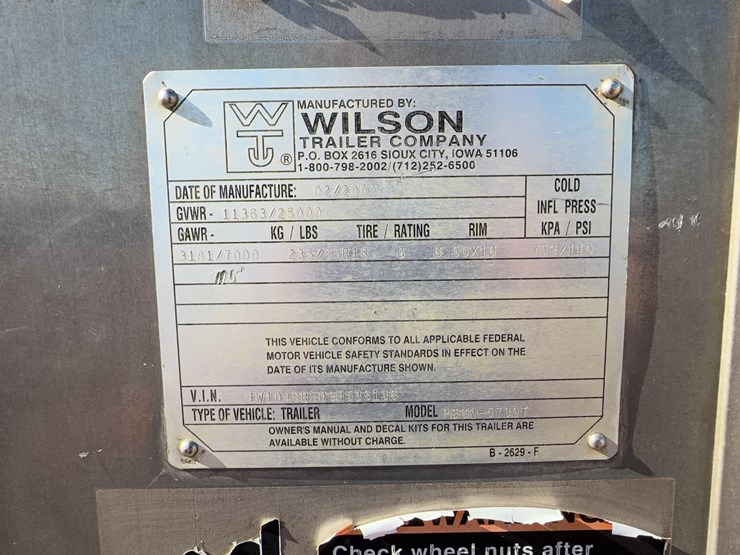 2009-wilson-livestock-trailer-image-34