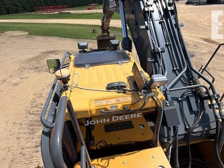 2015-deere-470g-lc-image-26