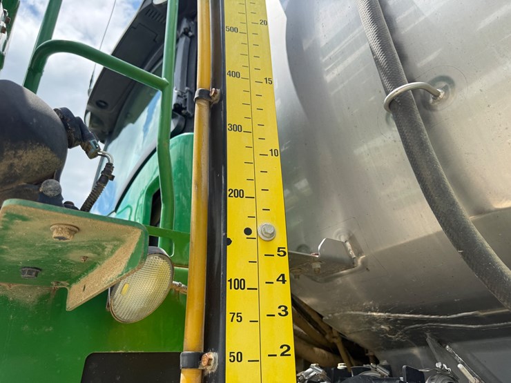 2016-john-deere-r4038-image-18