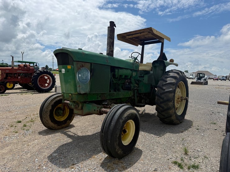 john-deere-4620-image-1