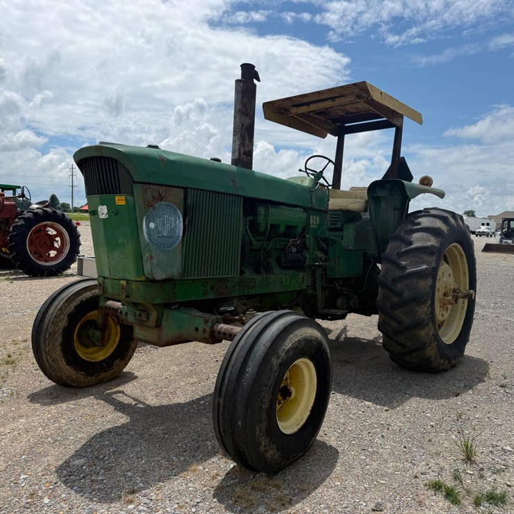 JOHN DEERE 4620
