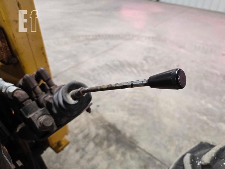 case-ih-585-image-20