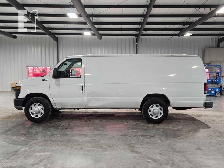 2013-ford-e250-image-5