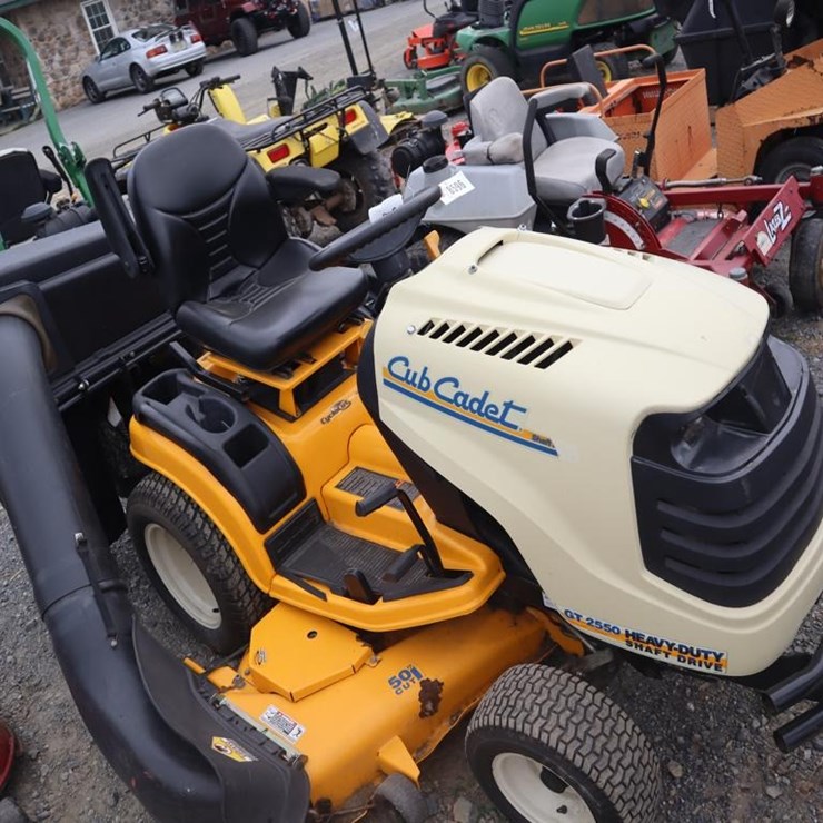CUB CADET GT2550