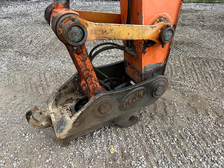 2005-hitachi-zx225us-lc-image-10