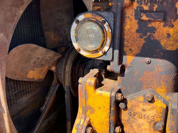 caterpillar-d2-image-27