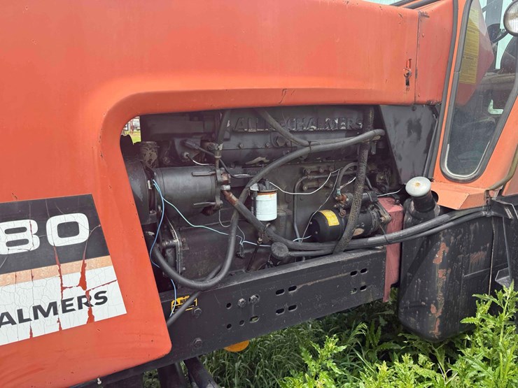 allis-chalmers-7080-tractor-image-5
