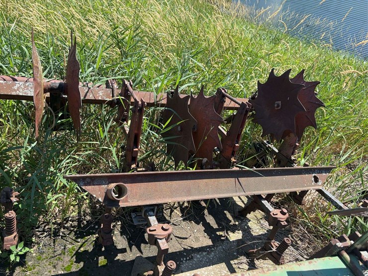 small-transport-auger-&-400-series-rotary-hoe-image-3