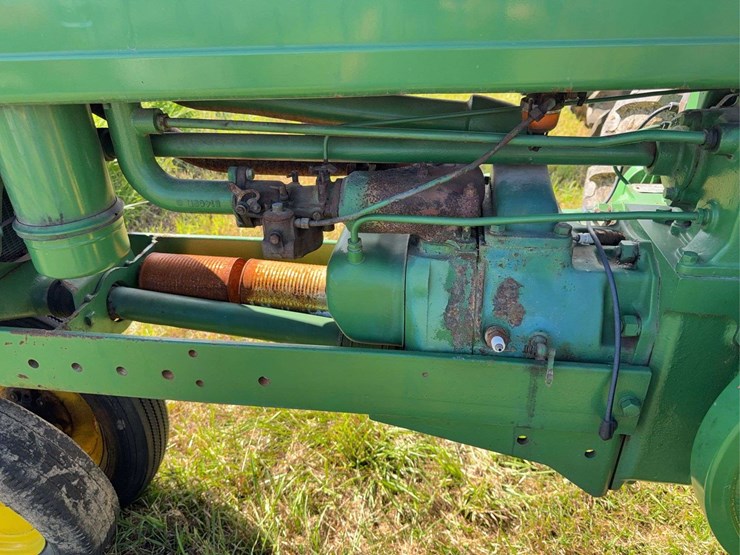 john-deere-model-b-image-11