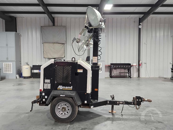 allmand-bros-night-lite-v-series-image-6
