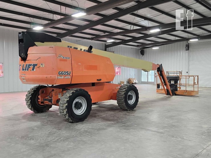 2007-jlg-660sj-image-3