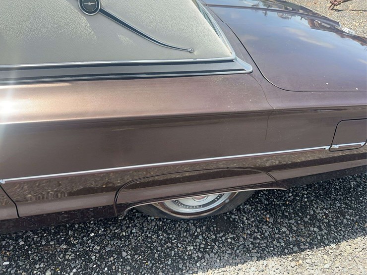 1966-ford-thunderbird-image-12