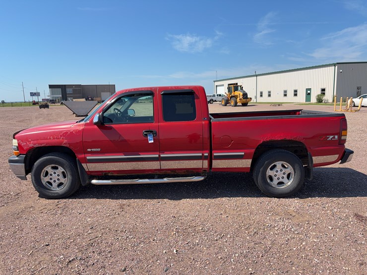 2001-chevrolet-silverado-1500-image-8