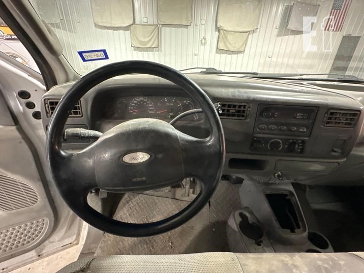 2003-ford-f350-image-13