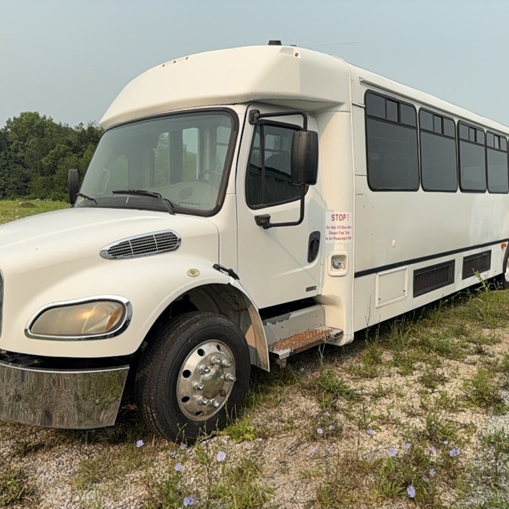 2012 Freightliner Bus