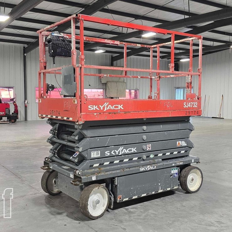 2020 SKYJACK SJ4732