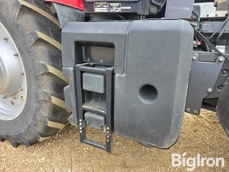 2011-massey-ferguson-8680-image-19