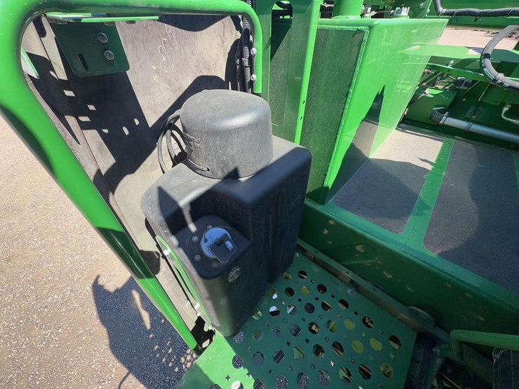 2015-john-deere-s680-image-38