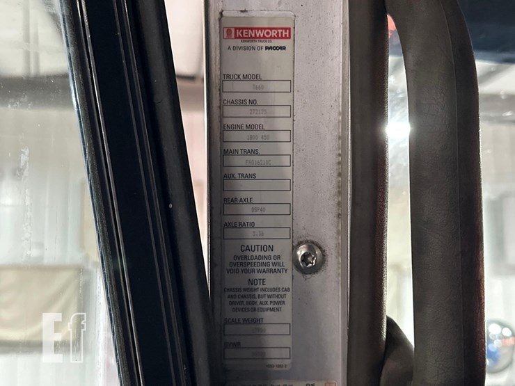 2011-kenworth-t660-image-40
