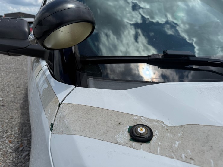 2017-ford-explorer-image-26