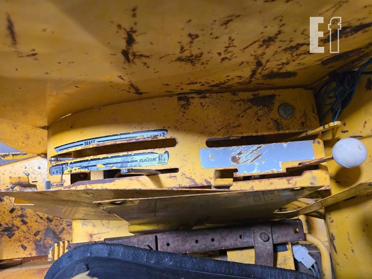 case-ih-585-image-19