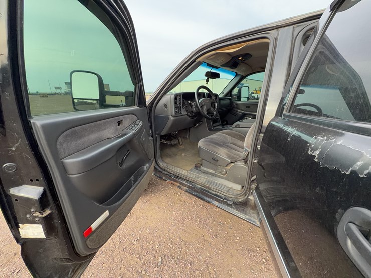 2003-gmc-sierra-2500hd-image-34