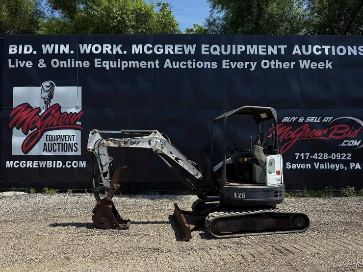 2013-bobcat-e26-image-1