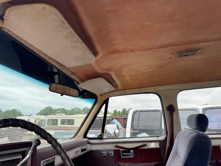 1986-gmc-3500-image-41