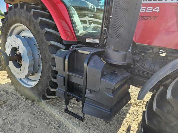 massey-ferguson-7624-image-29