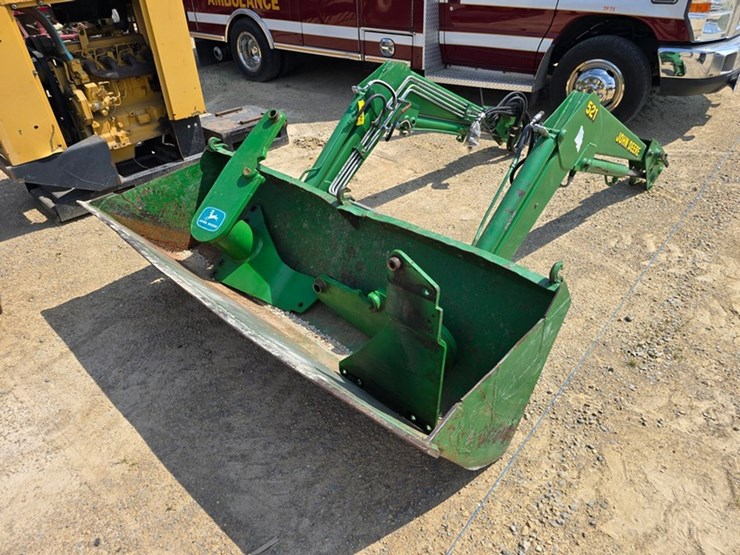 john-deere-521-image-1