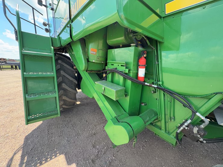 1981-john-deere-8820-image-42