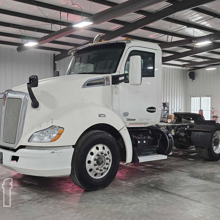 2015 KENWORTH T680
