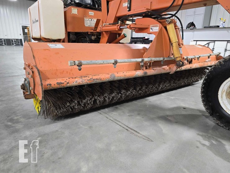 2017-broce-bb250b-image-10