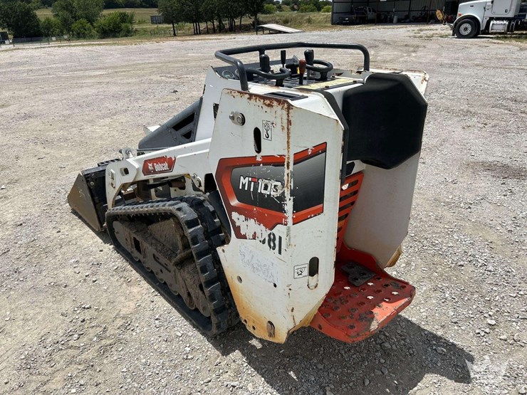 2021-bobcat-mt100-stand-on-track-loader-skid-steer-image-2