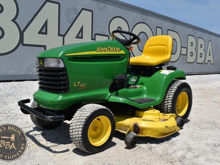 2005-john-deere-lt190-image-1