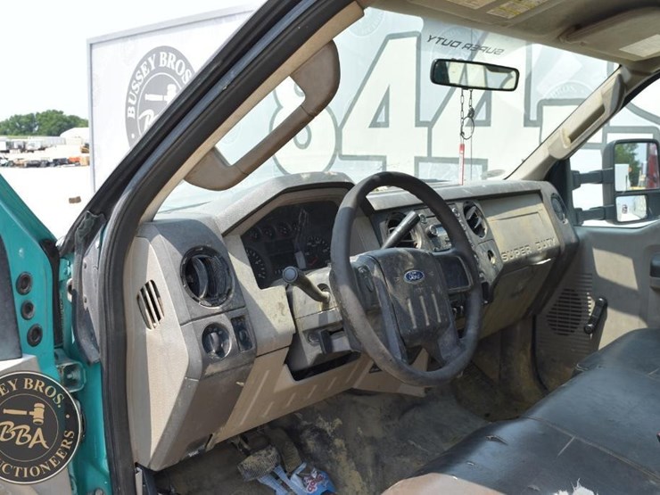 2009-ford-f350-xl-image-10