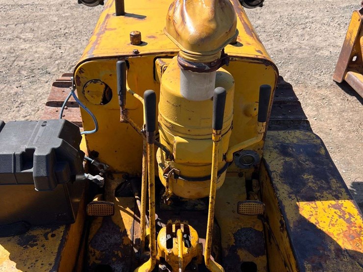caterpillar-d2-image-21
