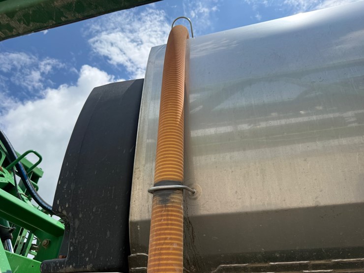 2016-john-deere-r4038-image-61