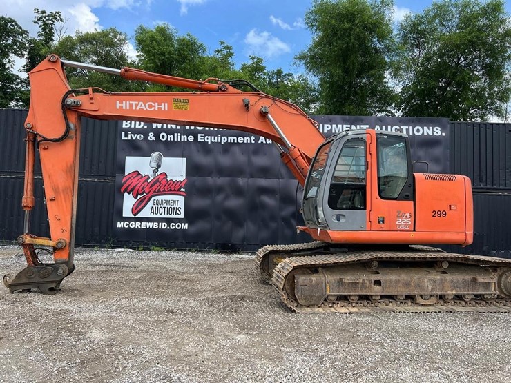 2005-hitachi-zx225us-lc-image-1