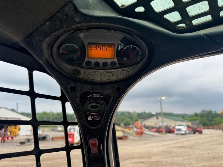 2015-bobcat-s530-image-18