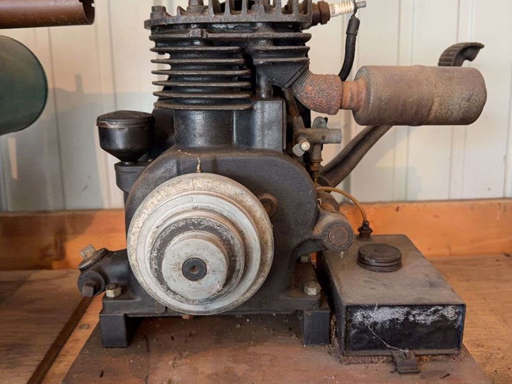 (2)-small-engines-image-8
