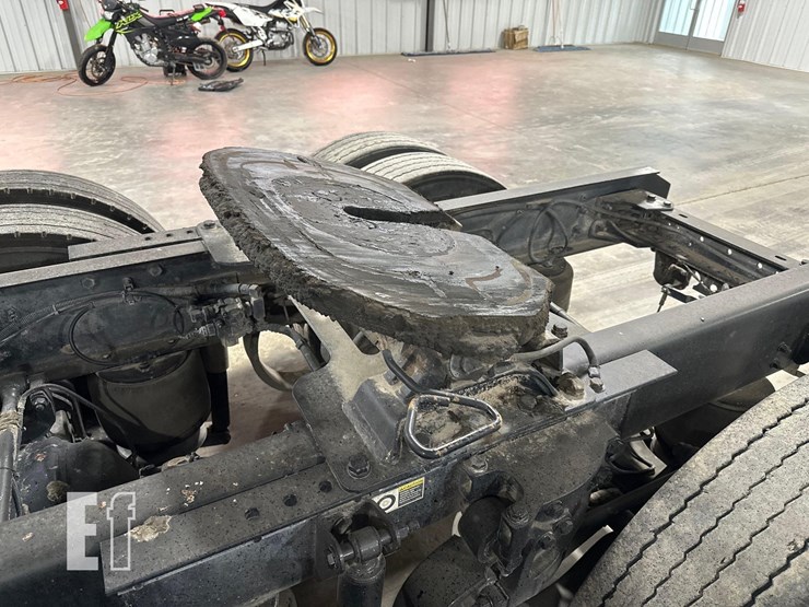 2009-kenworth-t660-image-11