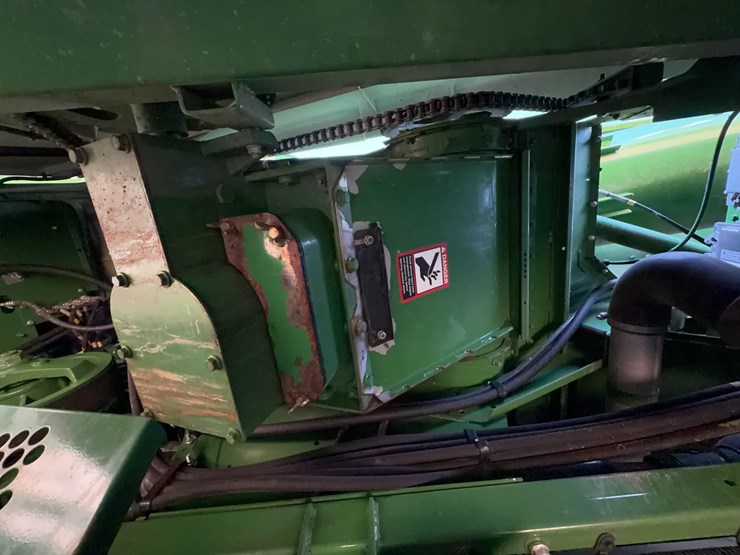 2015-john-deere-s680-image-21