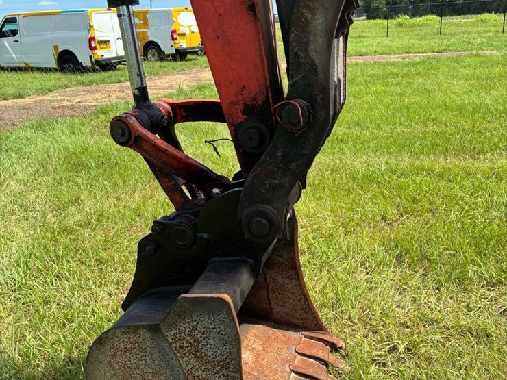 #9904-•-kubota-kxo80-4-excavator-image-9