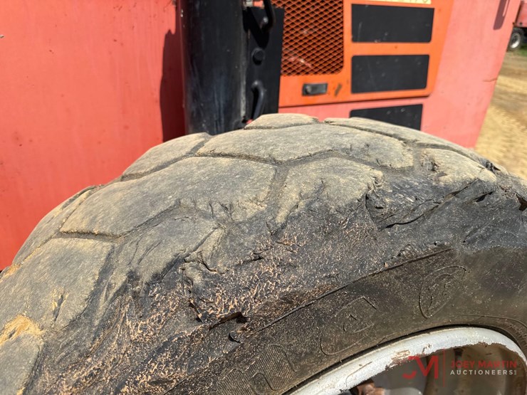 2016-jlg-6042-telehandler-image-9