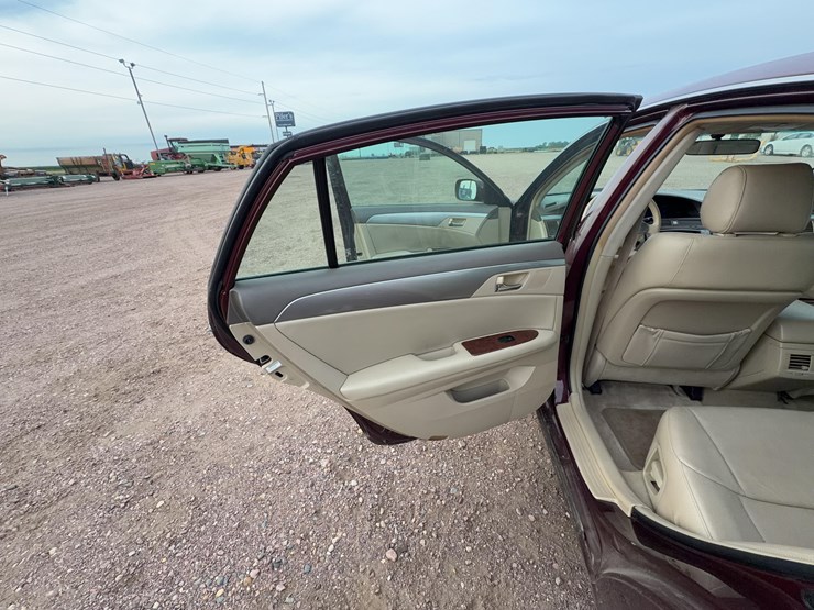 2005-toyota-avalon-sedan-image-17