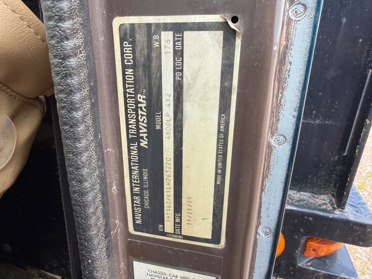 1990-international-4000-image-76