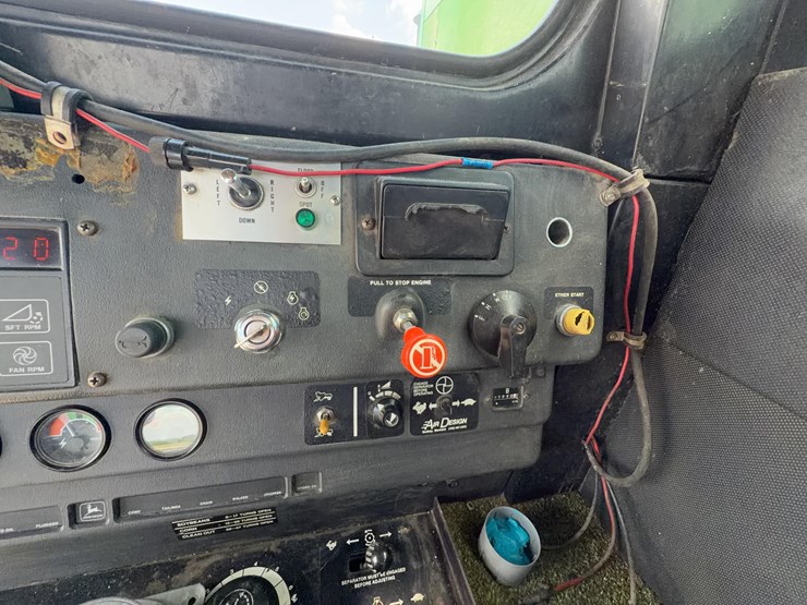 1981-john-deere-8820-image-55