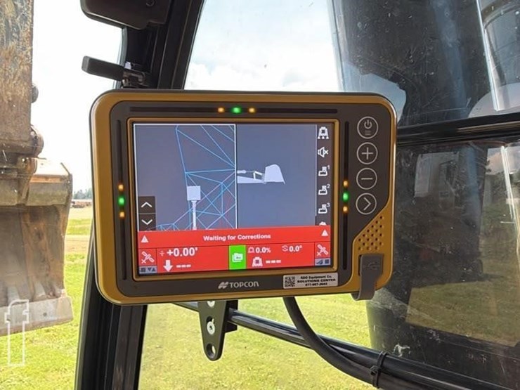 2015-deere-470g-lc-image-20