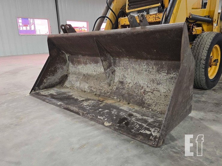 case-ih-585-image-9